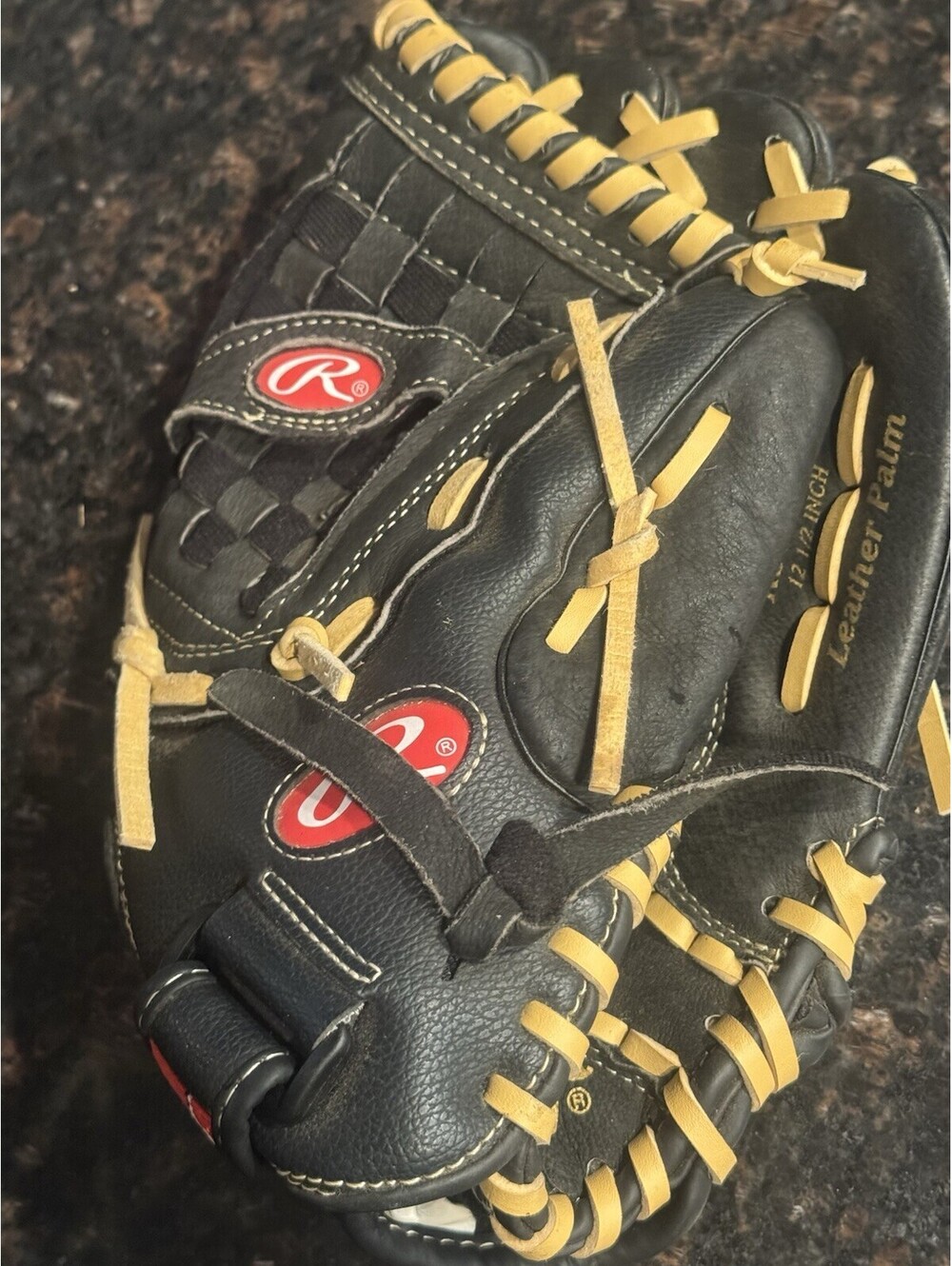 Rawlings RSS1200 LH 12.5” baseball glove preowned